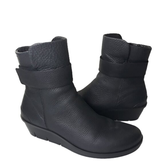 Ecco Skyler Hydromax Leather Black Moto Wedge Ankle Boot 40EU/9US - Picture 1 of 12
